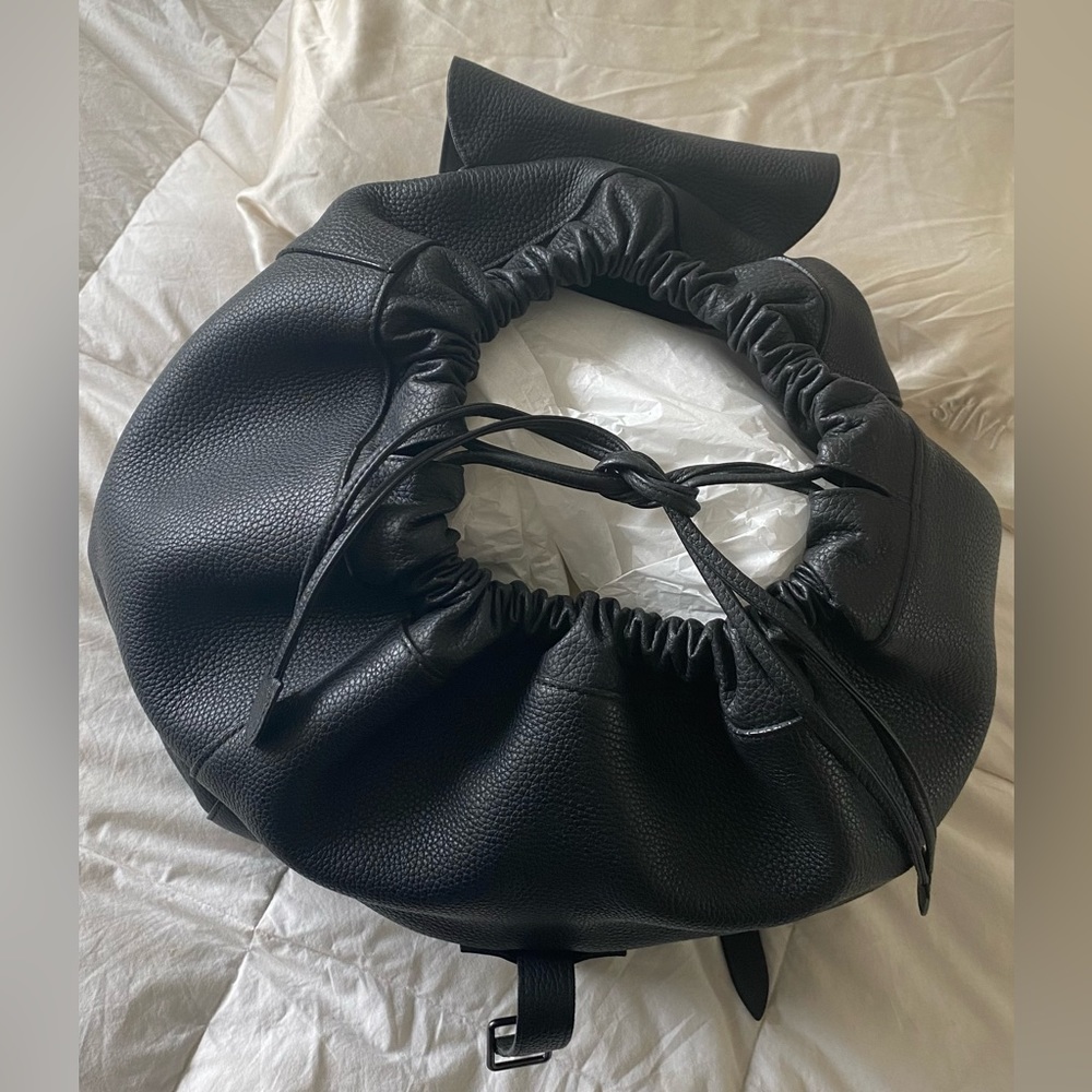 Gucci Black Leather Drawstring Backpack - image 2